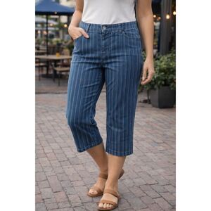 Gloria Vanderbilt Amanda Capri Jeans Size 6 Blue Pinstripe Side Slit Made in Ken